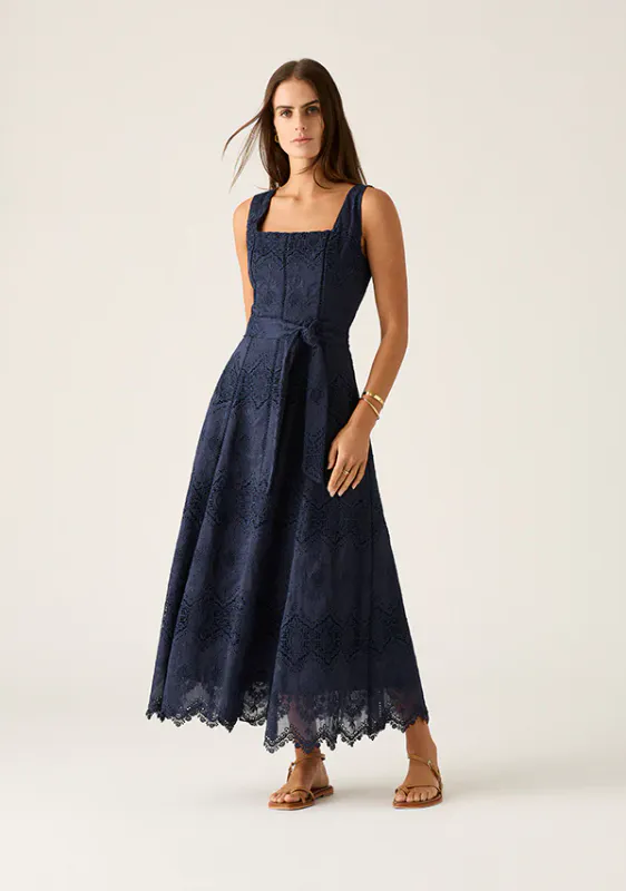 MOS Mariana Embroidery