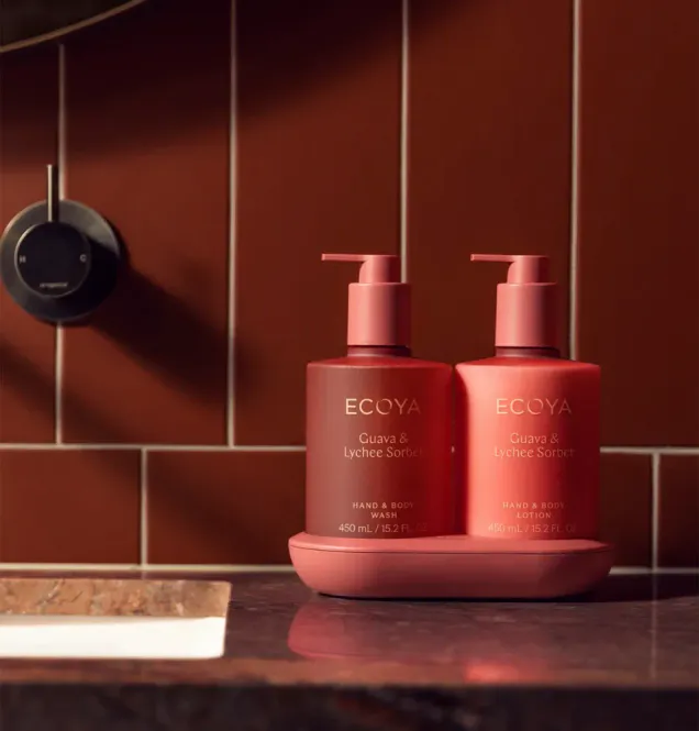 Hovedbilde Ecoya Guava & Lychee Sorbet Hand & Body Lotion