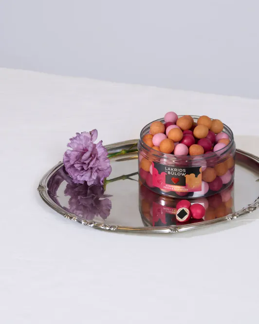 Hovedbilde Lakrids by Bülow.  Love mix; peaches & strawberry ...
