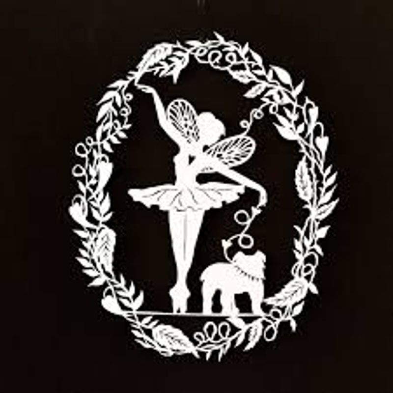 Jette Frölich - papirklipp bulldog ballerina, hvit