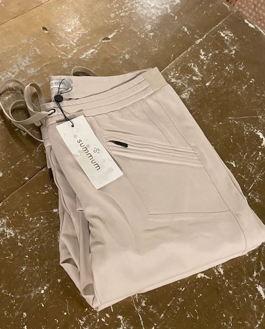 Hovedbilde Summum punto, naturhvit